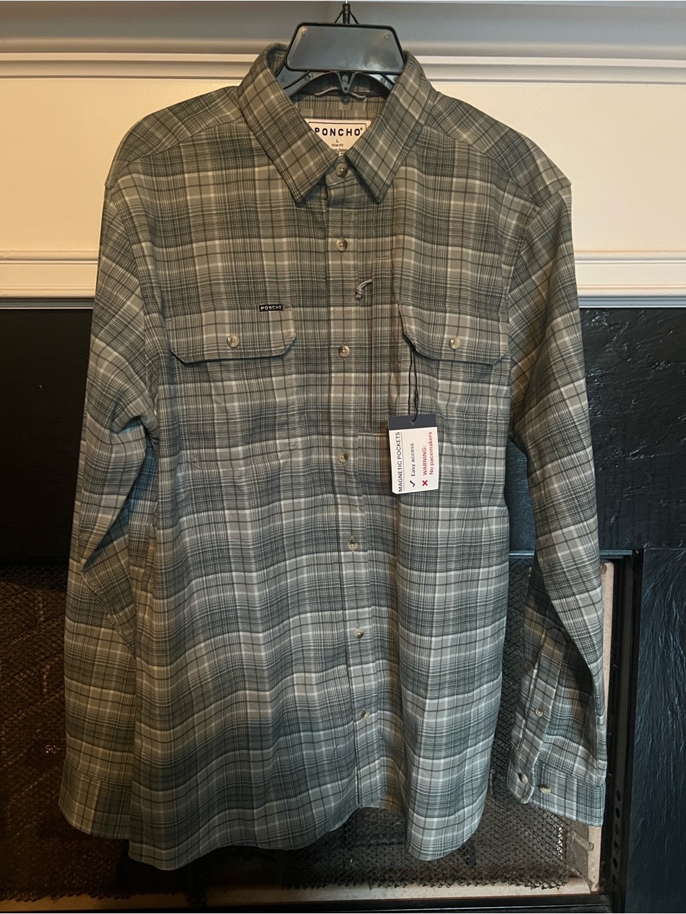 NWT Poncho Slim Fit Plaid Button-Up Shirt Size L